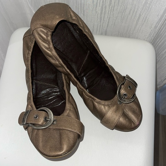 8 Christian DIOR Gaucho Bronze Gold Leather Buckle Ballet Flats Women’s Size 38 - Picture 1 of 15